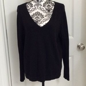 Ladies lightweight V neck sweater